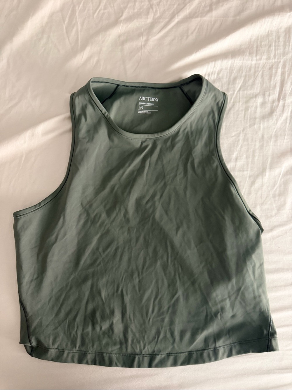 Arcteryx green athletic cropped tank large